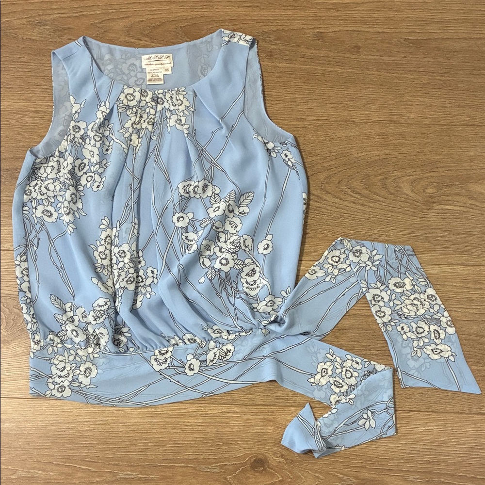 Floral Blue Sleeveless Blouse